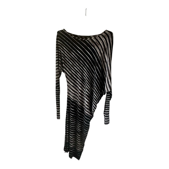 BCBGMaxAzria Black and White Asymmetrical Dress Long Sleeve Size M - Picture 3 of 7